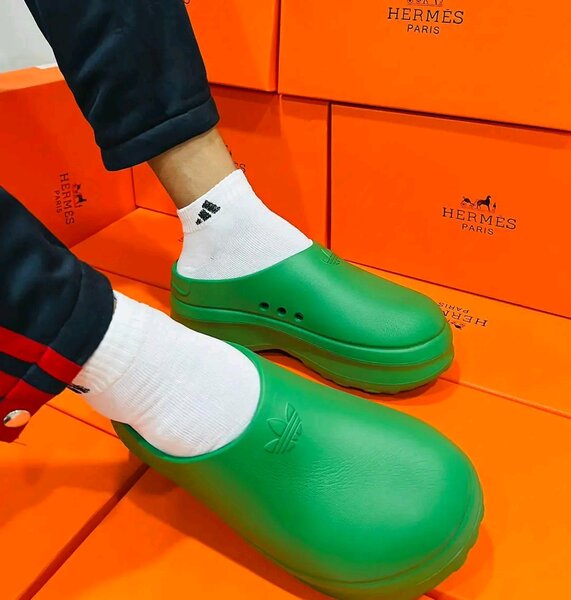 Sabots verts confort Adidas