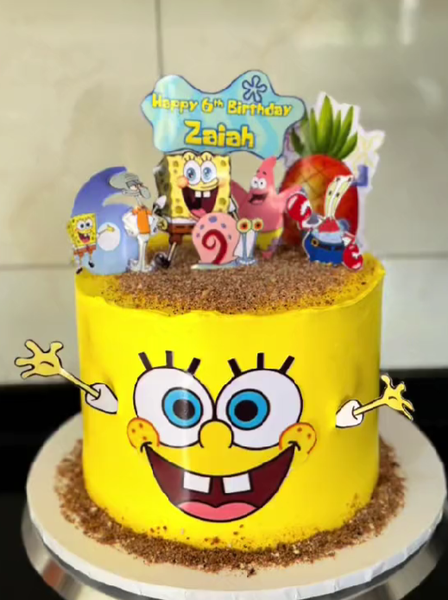 Kid’s character cake 