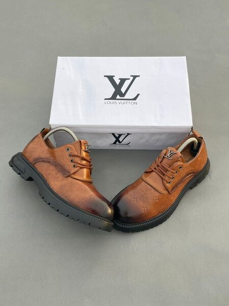 Chaussures en cuir élégantes