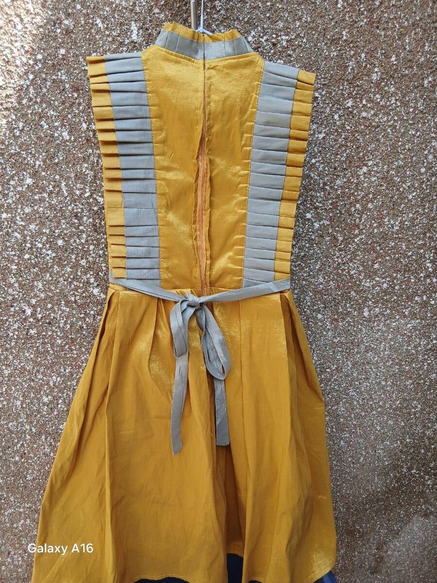 Robe plissée élégante pour femme