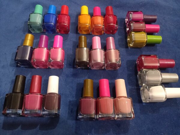 Peelable nail polish (pack of 3) random colors