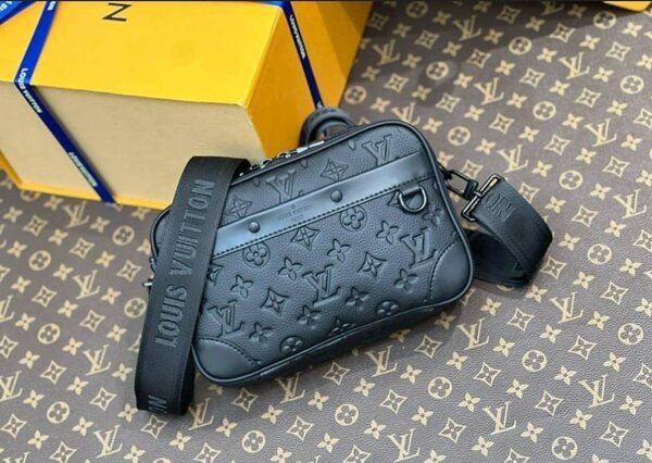 Sacoche Louis Vuitton