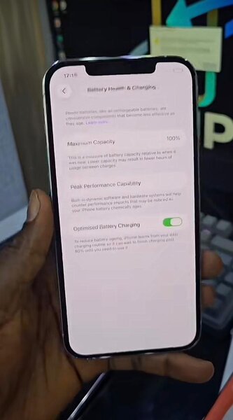 iPhone Pro Max 128 Go - Stockage Élevé