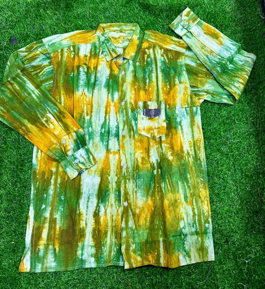 Chemises colorées pour hommes