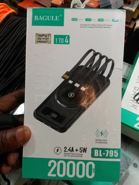 Powerbank filaire et charge par induction 20000 mAh