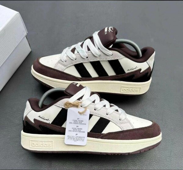 Baskets Adidas classiques