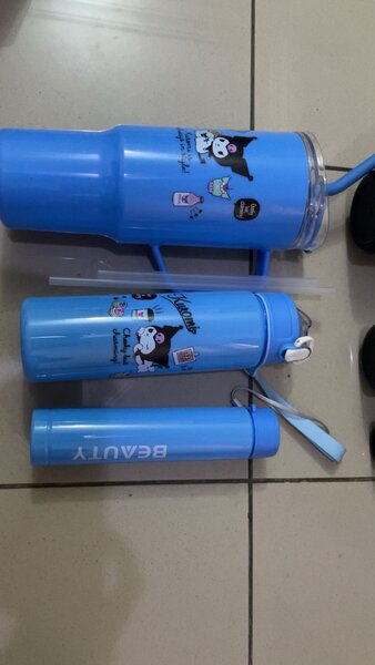 Gourdes kawaii avec paille