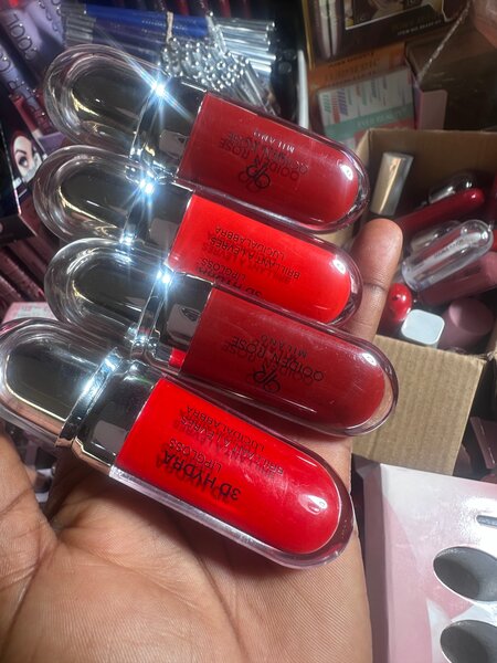 Rouge à lèvres liquide brillant