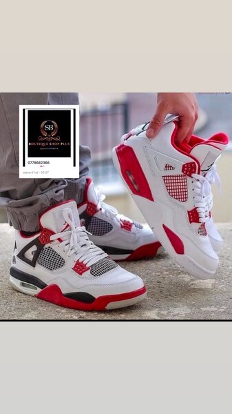 Basket air Jordan 4 rétro authentique avec sa boîte