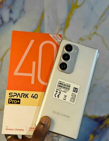 Smartphone Tecno Spark 40 Pro+