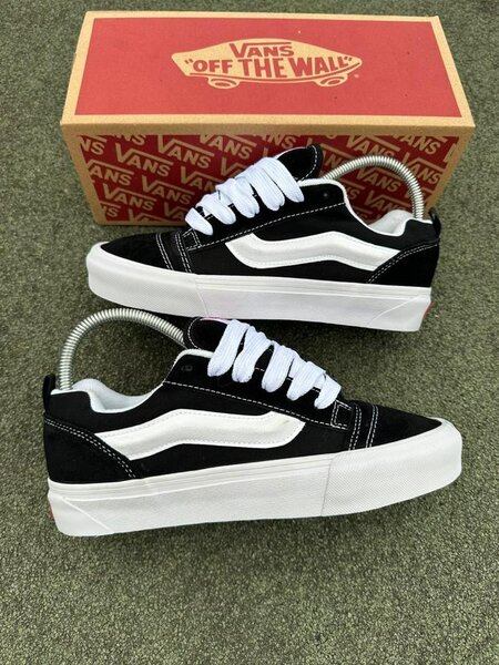 Vans knu skool