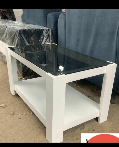 Table basse moderne en verre