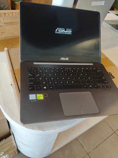 ASUS Laptop i7 8ème Gén