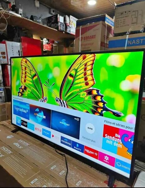 TCL Télévision 4K UHD 65 pouces Google TV