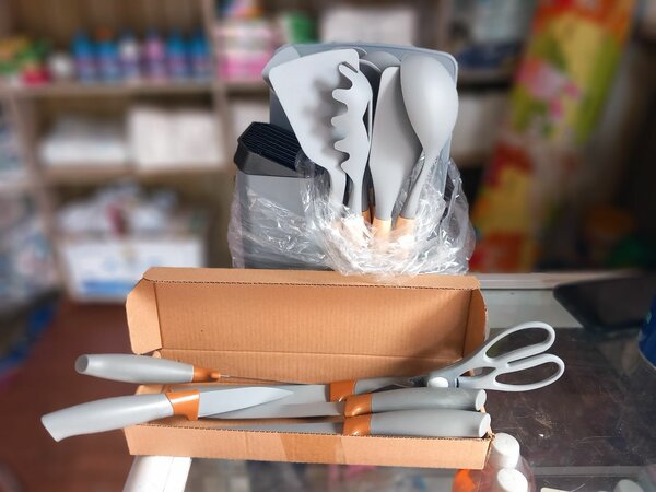 SILICONE KITCHENWARE LADLES