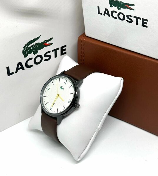 Montres Lacoste