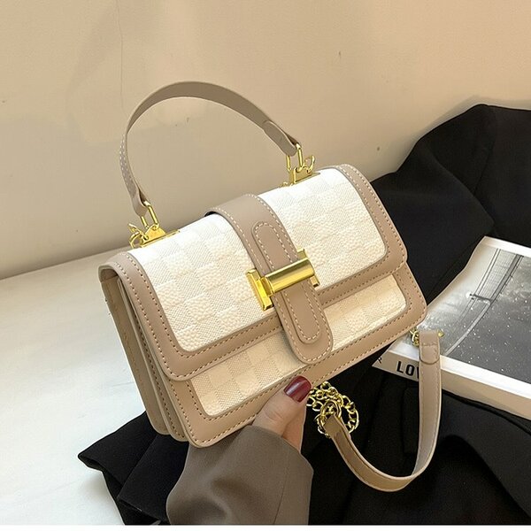 Stylish and fashionable women's bag