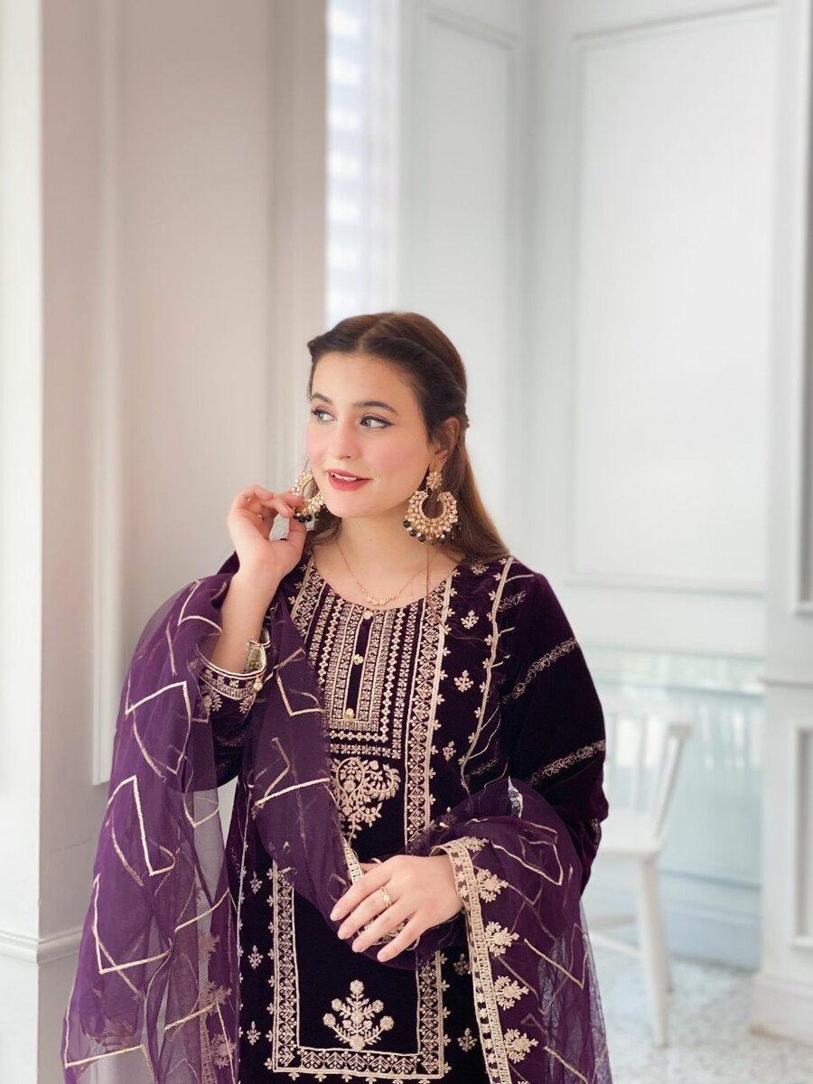 Party wear article size ,S,M,L dc free