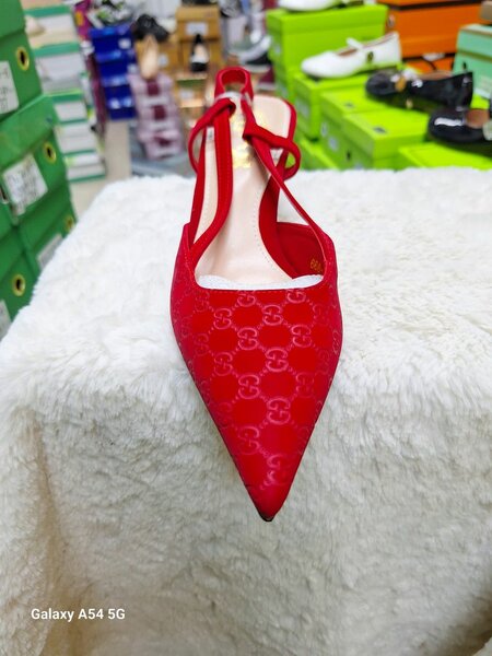 туфли на маленьких каблуках