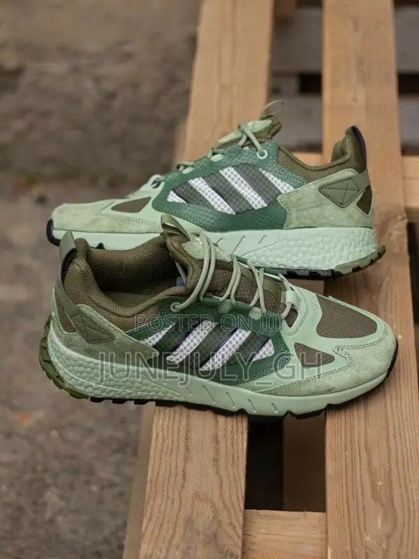 ADIDAS SNEAKER