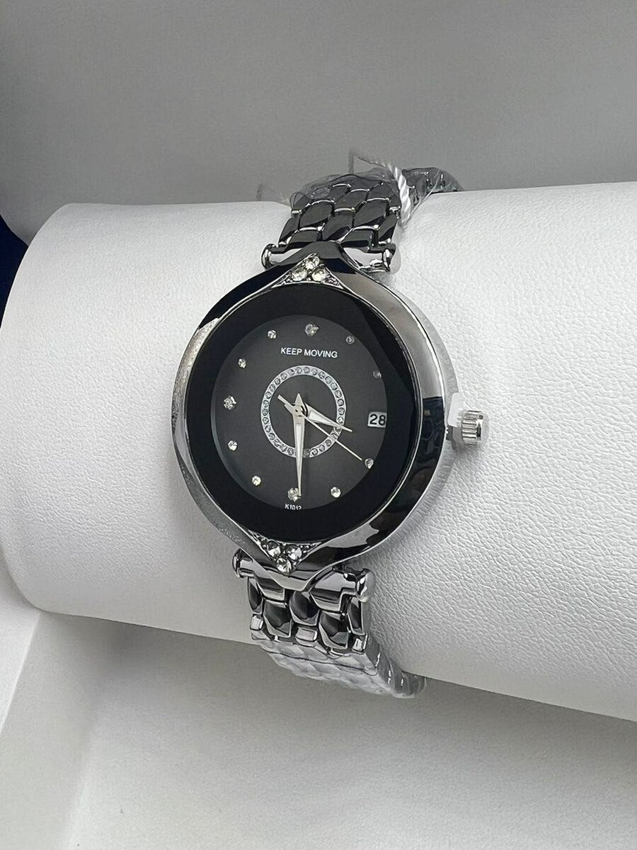 Montre élégante avec coffret