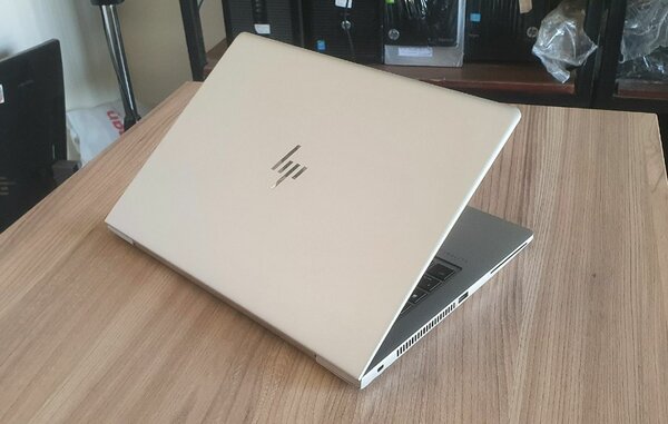 HP EliteBook 830 G6 core i5