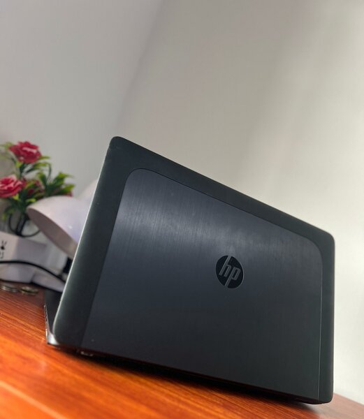 GRAPHICS HP ZBOOK 15 G2 CORE I5 500GB HDD 8GB RAM