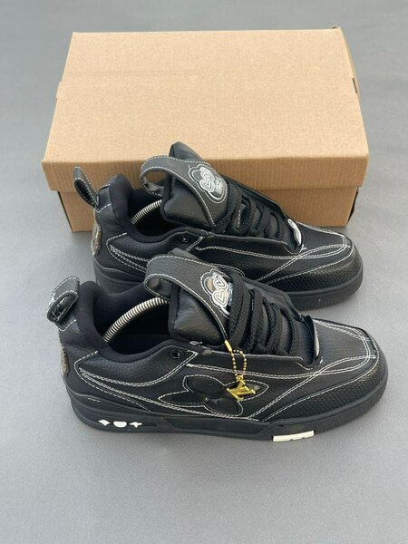 Baskets noires tendance homme