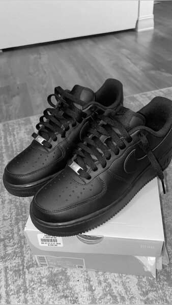 Air Force 1 triple black