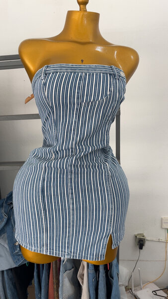 Robe courte bleu et blanc à rayures