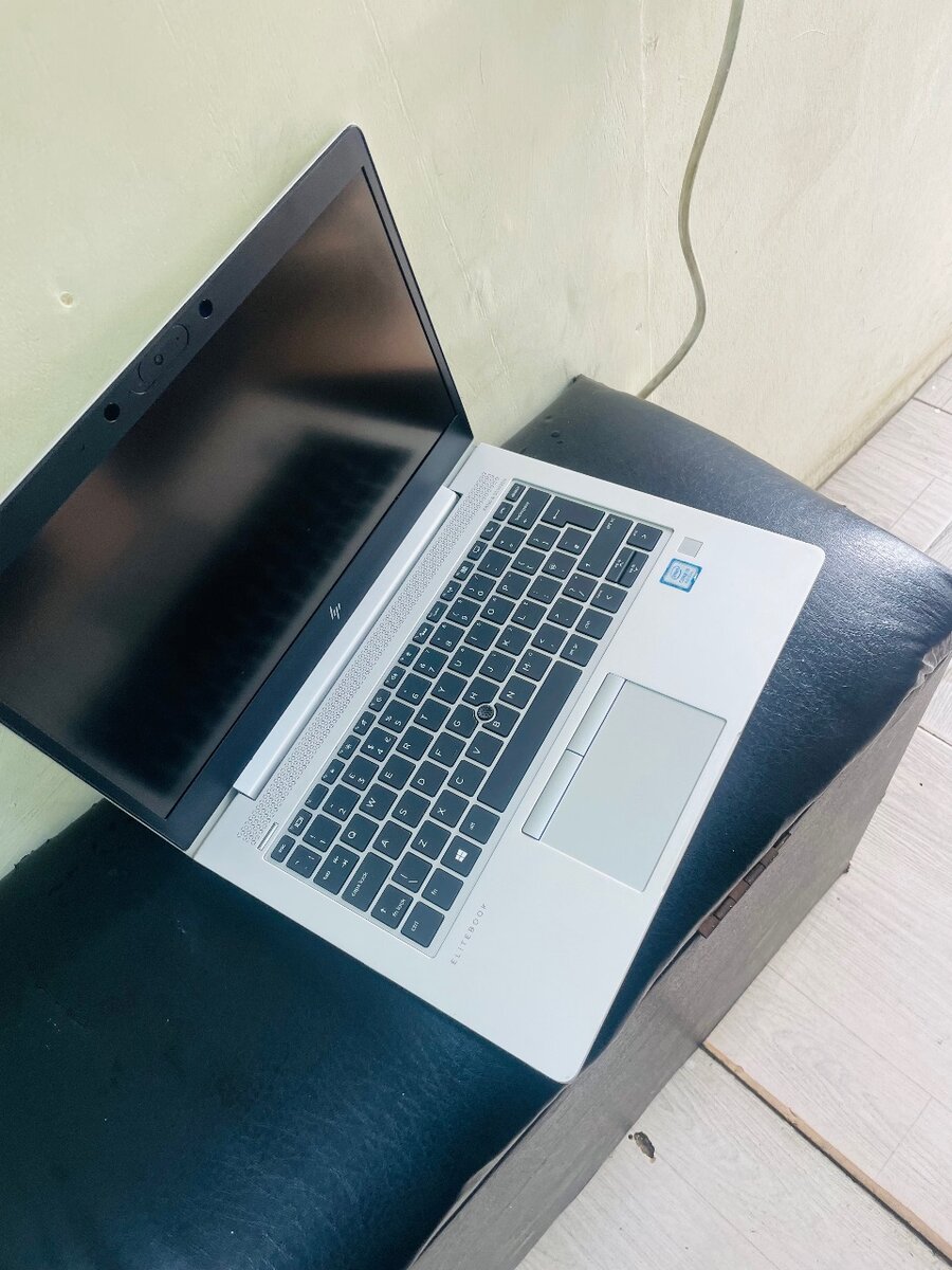 Hp elite book 830 G5