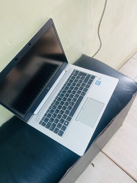 Hp elite book 830 G5