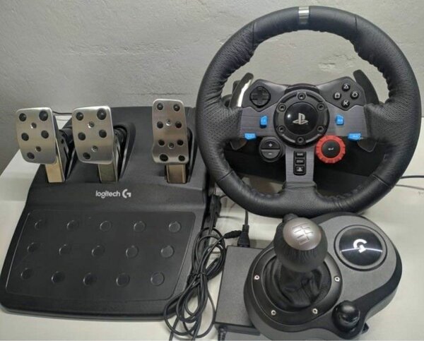 Logitech G29 Driving Force pour PlayStation