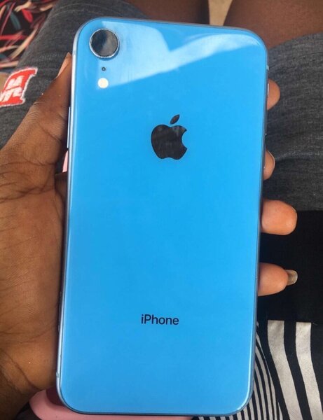 iPhone XR