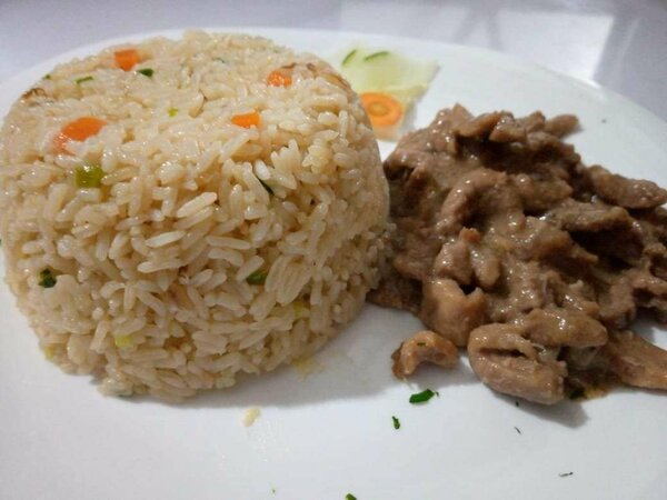 Ri au légume avec viande