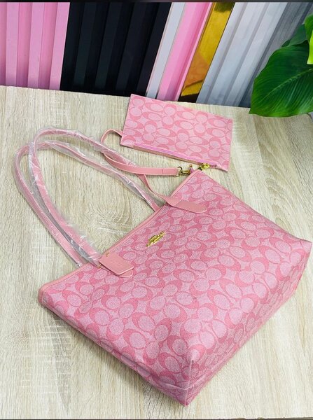 Sac à main rose Coach pour femme