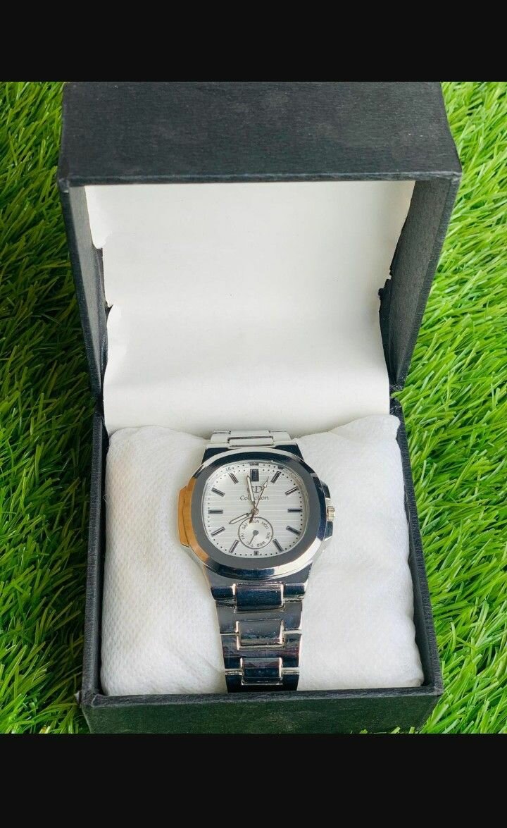 Men's analouge watch