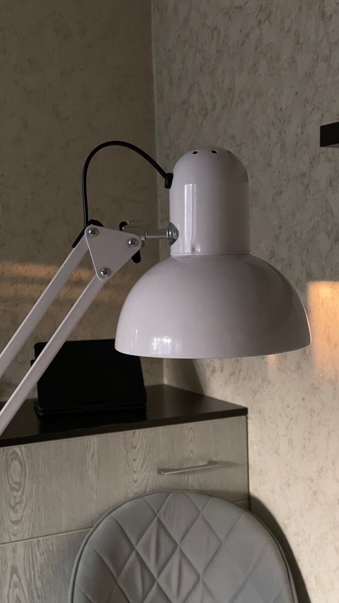 Лампы настольные/маникюрные