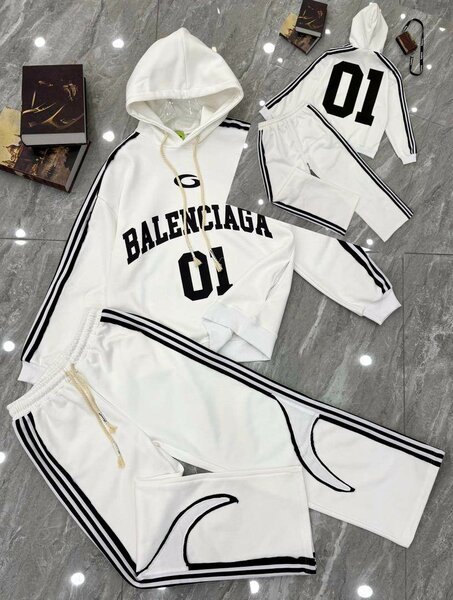 Ensemble survêtement Balenciaga blanc