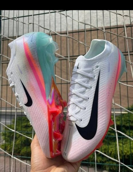 Chaussures de football Nike pour homme