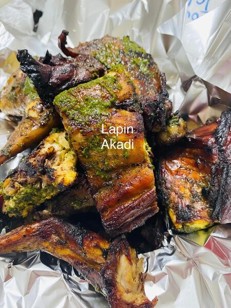 Lapin fumé braisé Akadi