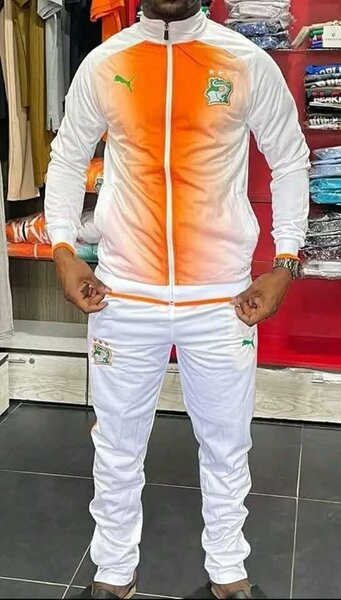 Survêtement sportif ivoirien