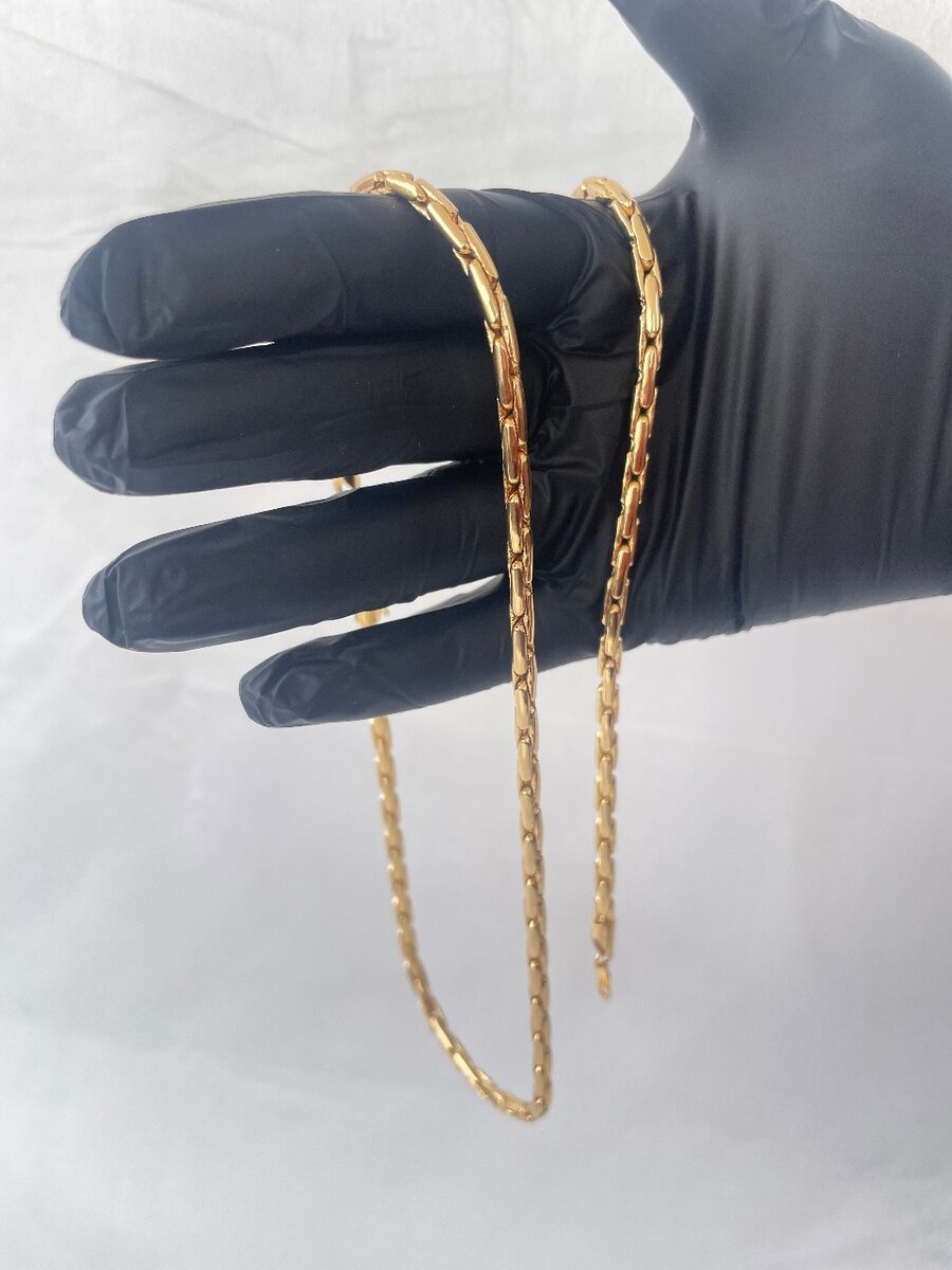 Necklace and bracelet set