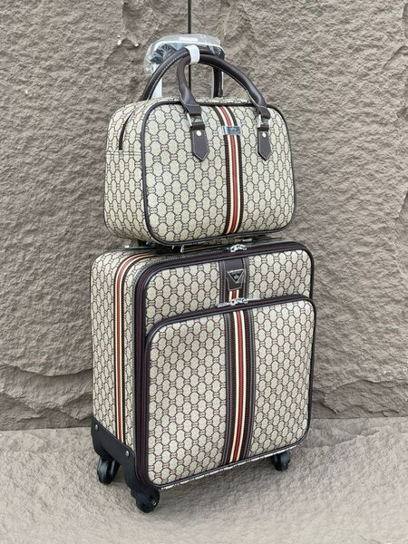 Luxury travel set