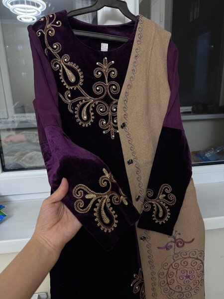 Платье национальное, новое, двойку и безрукавку можно носить