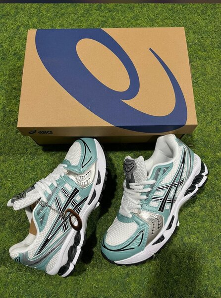 Chaussures running ASICS Gel