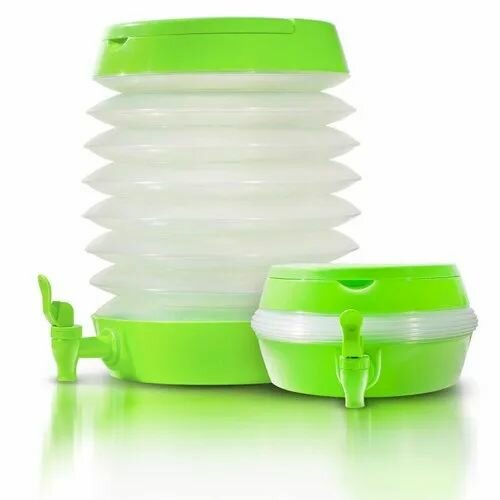 Collapsible dispenser