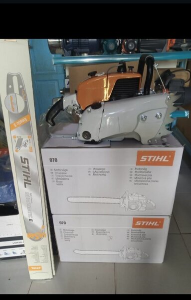 36" Sthil Chainsaw machine quality