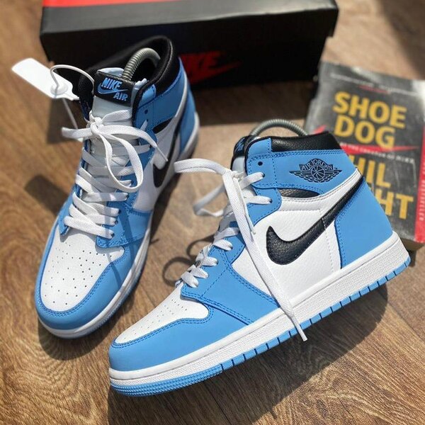 Nike Air Jordan 1 Retro High - OG