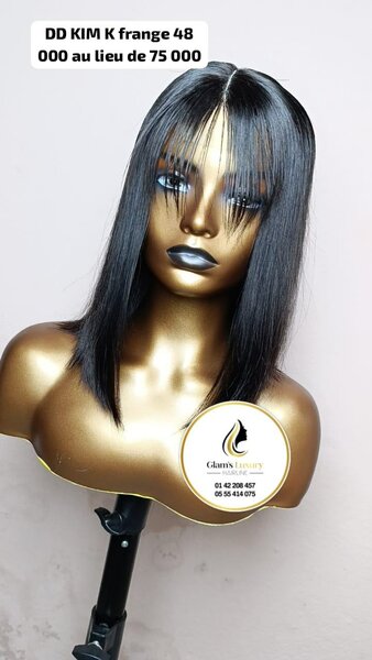 Perruque Frange Lisse Élégante